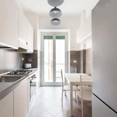 Macedonia 30 Bright Flat Апартаменты Рим