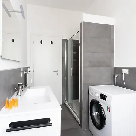 Macedonia 30 Bright Flat شقة روما